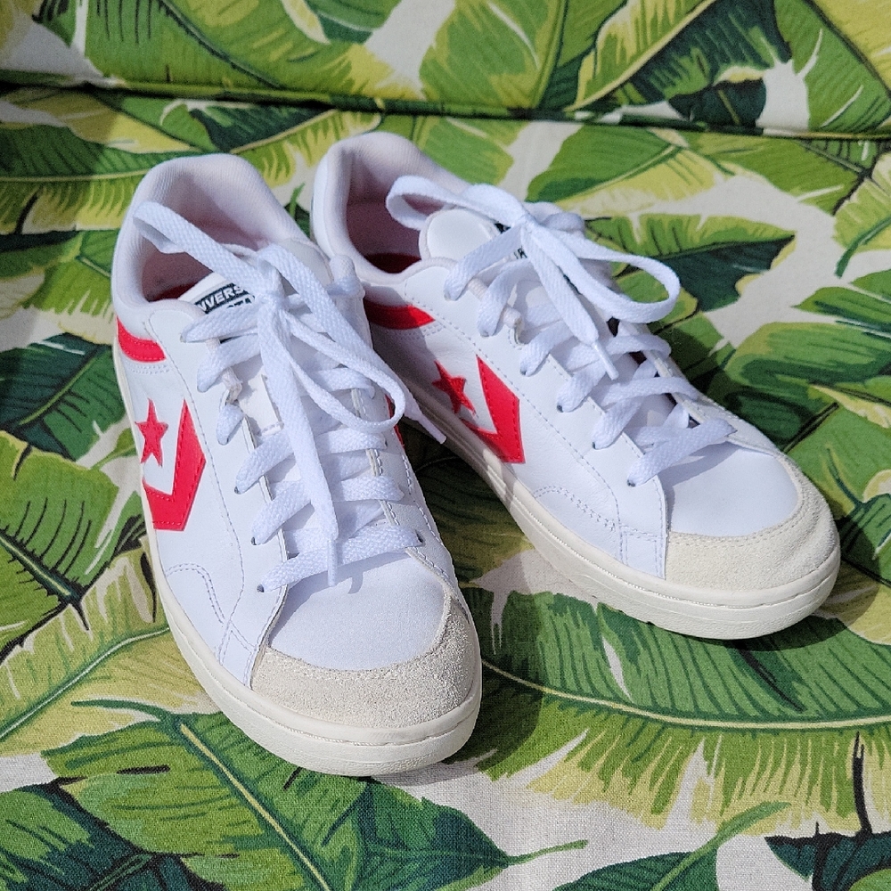 Converse White Low-Top Sneakers with Red Star Accent